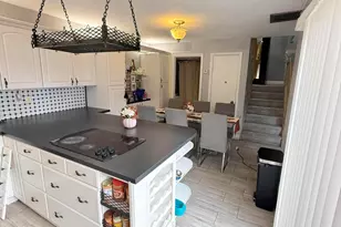 711 Springdale Cir, Palm Springs, FL 33461 - Photo 2