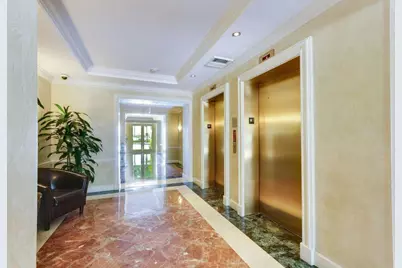 806 E Windward Way #401, Lantana, FL 33462 - Photo 4