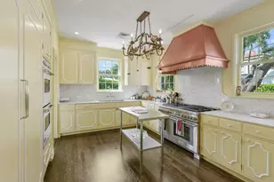 250 Algoma Rd, Palm Beach, FL 33480 - Photo 14