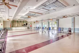 223 Lake Frances Dr, West Palm Beach, FL 33411 - Photo 38