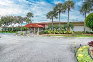 223 Lake Frances Dr, West Palm Beach, FL 33411 - Photo 26