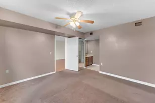 3540 Whitehall Dr, West Palm Beach, FL 33401 - Photo 12