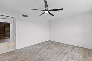 809 W Oakland Park Blvd, Oakland Park, FL 33311 - Photo 22