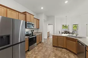 137 SW Pisces Terrace, Port Saint Lucie, FL 34984 - Photo 10