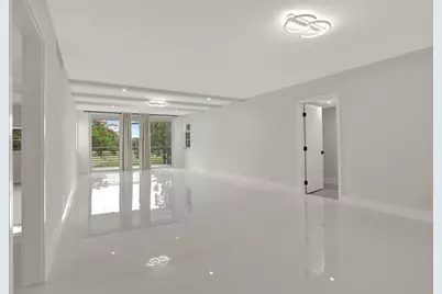 3505 Oaks Way #204, Pompano Beach, FL 33069 - Photo 4