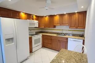 268 Wellington J, West Palm Beach, FL 33417 - Photo 1