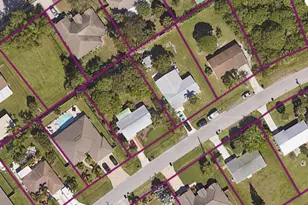 1843 SE Buttonwood Dr, Port Saint Lucie, FL 34952 - Photo 1