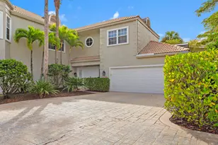 11815 Pebblewood Dr, Wellington, FL 33414 - Photo 4