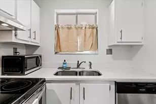 300 Waterway Dr S, Lantana, FL 33462 - Photo 24