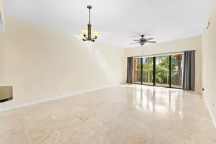 1650 Presidential Way, West Palm Beach, FL 33401 - Photo 2