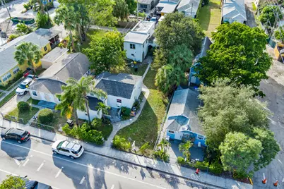 19 S E Street, Lake Worth Beach, FL 33460 - Photo 2