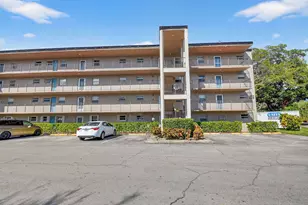 729 Lori Dr, Lake Worth Beach, FL 33461 - Photo 2