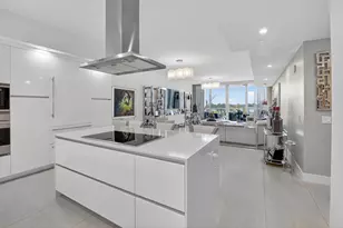 20155 Boca W Dr, Boca Raton, FL 33434 - Photo 4