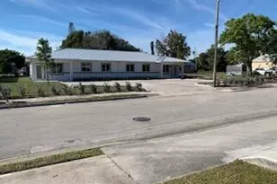 513 N 9th St, Fort Pierce, FL 34950 - Photo 1