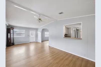 8201 Cinnamon Lane, Port Saint Lucie, FL 34952 - Photo 6