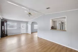 8201 Cinnamon Ln, Port Saint Lucie, FL 34952 - Photo 6