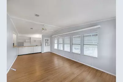 8201 Cinnamon Lane, Port Saint Lucie, FL 34952 - Photo 4