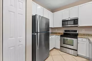 3013 Grandiflora Dr, Greenacres, FL 33467 - Photo 8