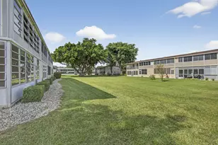 64 Canterbury C, West Palm Beach, FL 33417 - Photo 20