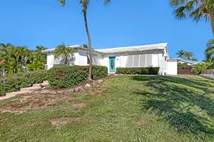 225 Linda Ln, Palm Beach Shores, FL 33404 - Photo 2