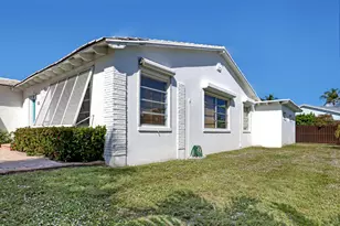 225 Linda Ln, Palm Beach Shores, FL 33404 - Photo 38