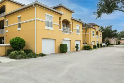 5015 Fairways Circle #107, Vero Beach, FL 32967 - Photo 2