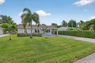 254 NE 22nd St, Delray Beach, FL 33444 - Photo 2