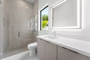 498 NE 6th St, Boca Raton, FL 33432 - Photo 50