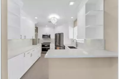 2070 NE 27th Street, Pompano Beach, FL 33064 - Photo 8