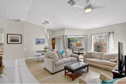 13534 Fountain View Boulevard, Wellington, FL 33414 - Photo 2