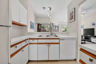 13534 Fountain View Boulevard, Wellington, FL 33414 - Photo 18