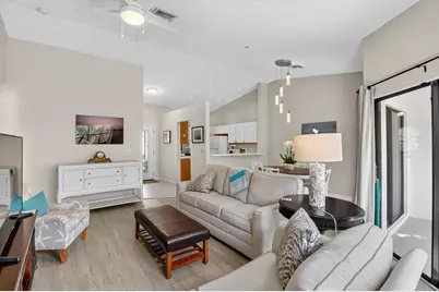 13534 Fountain View Boulevard, Wellington, FL 33414 - Photo 10