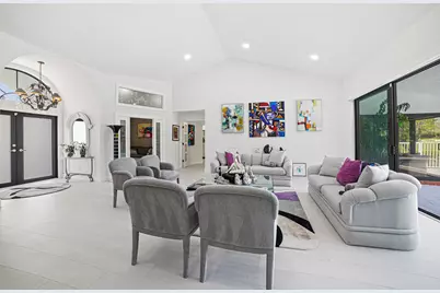 11374 Boca Woods Lane, Boca Raton, FL 33428 - Photo 10