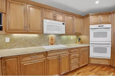 1029 Boca Cove Lane, Highland Beach, FL 33487 - Photo 8