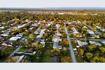 6483 SE Sylvan Place, Hobe Sound, FL 33455 - Photo 14