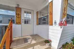 18 Juniper Dr, Briny Breezes, FL 33435 - Photo 4