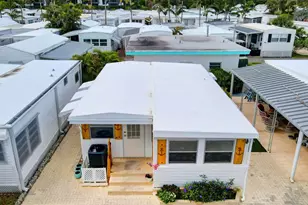 18 Juniper Dr, Briny Breezes, FL 33435 - Photo 1