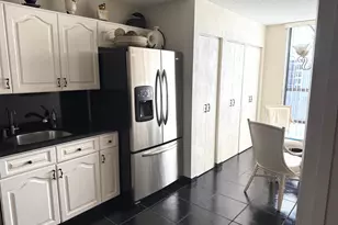 7564 Regency Lake Dr, Boca Raton, FL 33433 - Photo 4