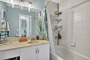 104 Liberty Ct, Deerfield Beach, FL 33442 - Photo 10