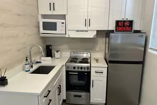 1258 Beach Rd, Singer Island, FL 33404 - Photo 6