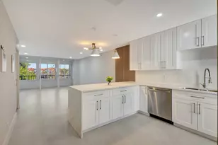 4090 Tivoli Ct, Lake Worth, FL 33467 - Photo 2