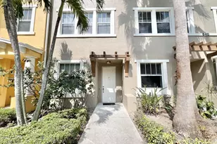 840 Marina Del Ray Ln, West Palm Beach, FL 33401 - Photo 2