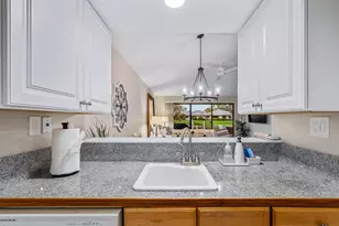 206 Club Dr, Palm Beach Gardens, FL 33418 - Photo 10