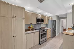 7472 La Paz Blvd, Boca Raton, FL 33433 - Photo 10