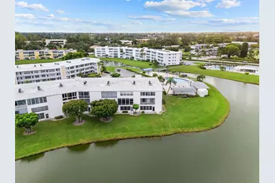 202 Wellington A, West Palm Beach, FL 33417 - Photo 24