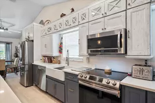 6751 SE Lillian Ct, Stuart, FL 34997 - Photo 20