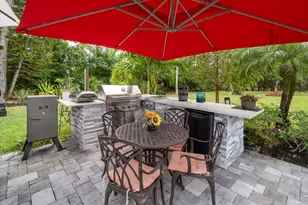 6751 SE Lillian Ct, Stuart, FL 34997 - Photo 28