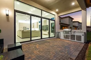 8330 Essex Country Clb Dr, Boca Raton, FL 33434 - Photo 46