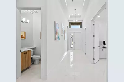 8330 Essex Country Club Drive, Boca Raton, FL 33434 - Photo 24