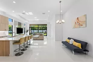 8330 Essex Country Clb Dr, Boca Raton, FL 33434 - Photo 6